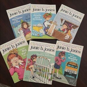 Junie B. Jones Kids Puzzle Set - Multicolor